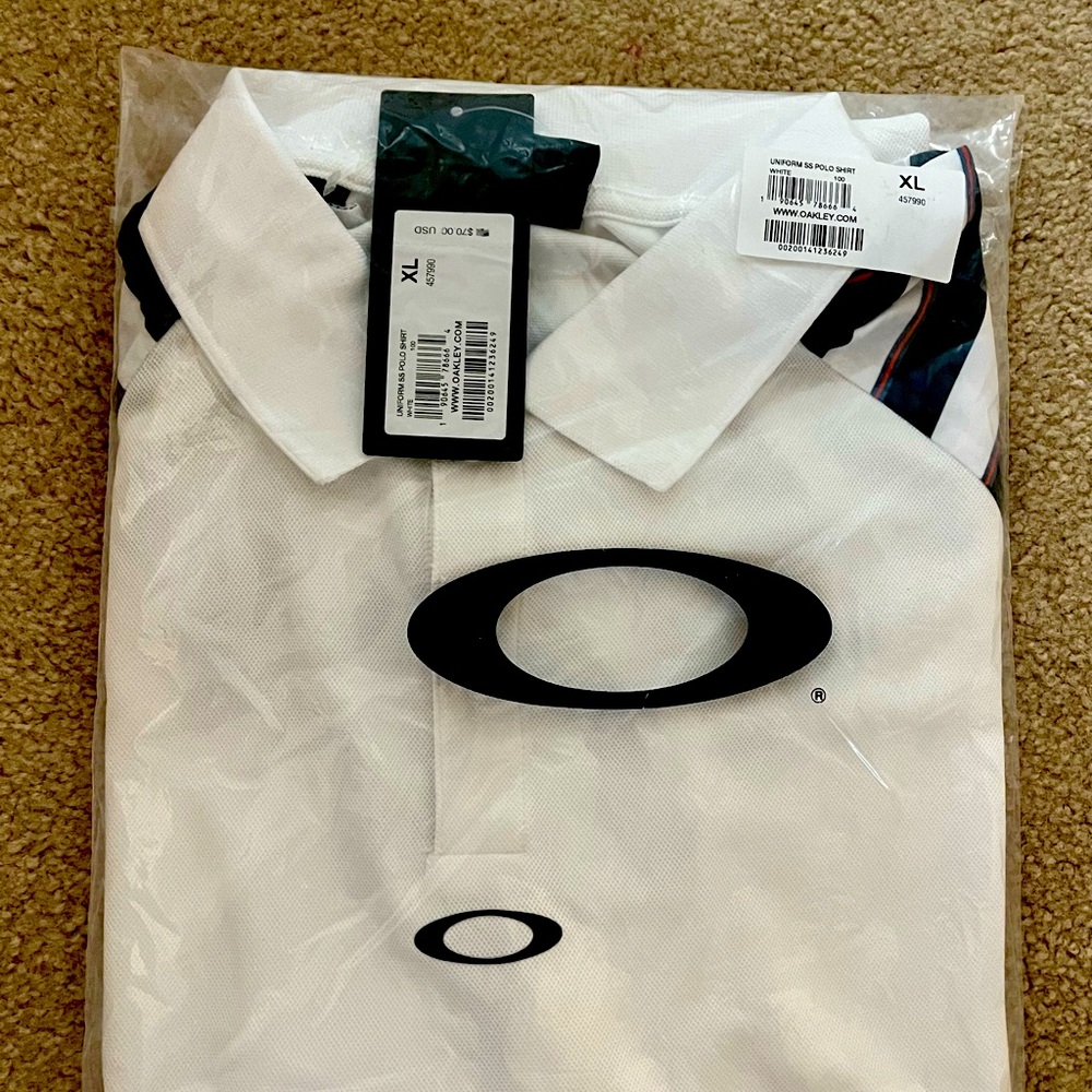 NWT Men’s Oakley Polo Shirt XL